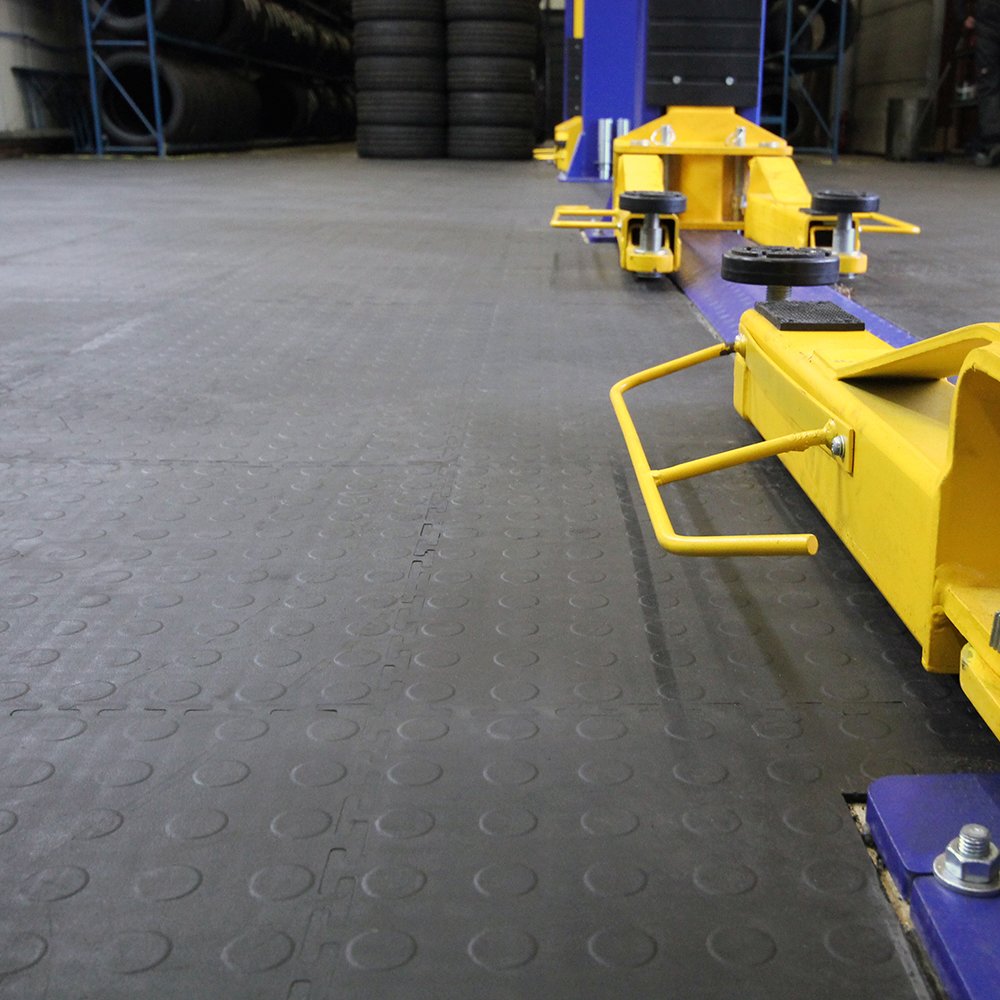 4X Bodenplatte Werkstattboden Bodenschutzmatte Werkstattfliesen rutschfest  Recycling-Gummi 45 x 45 cm (Gemustert) : : Baumarkt
